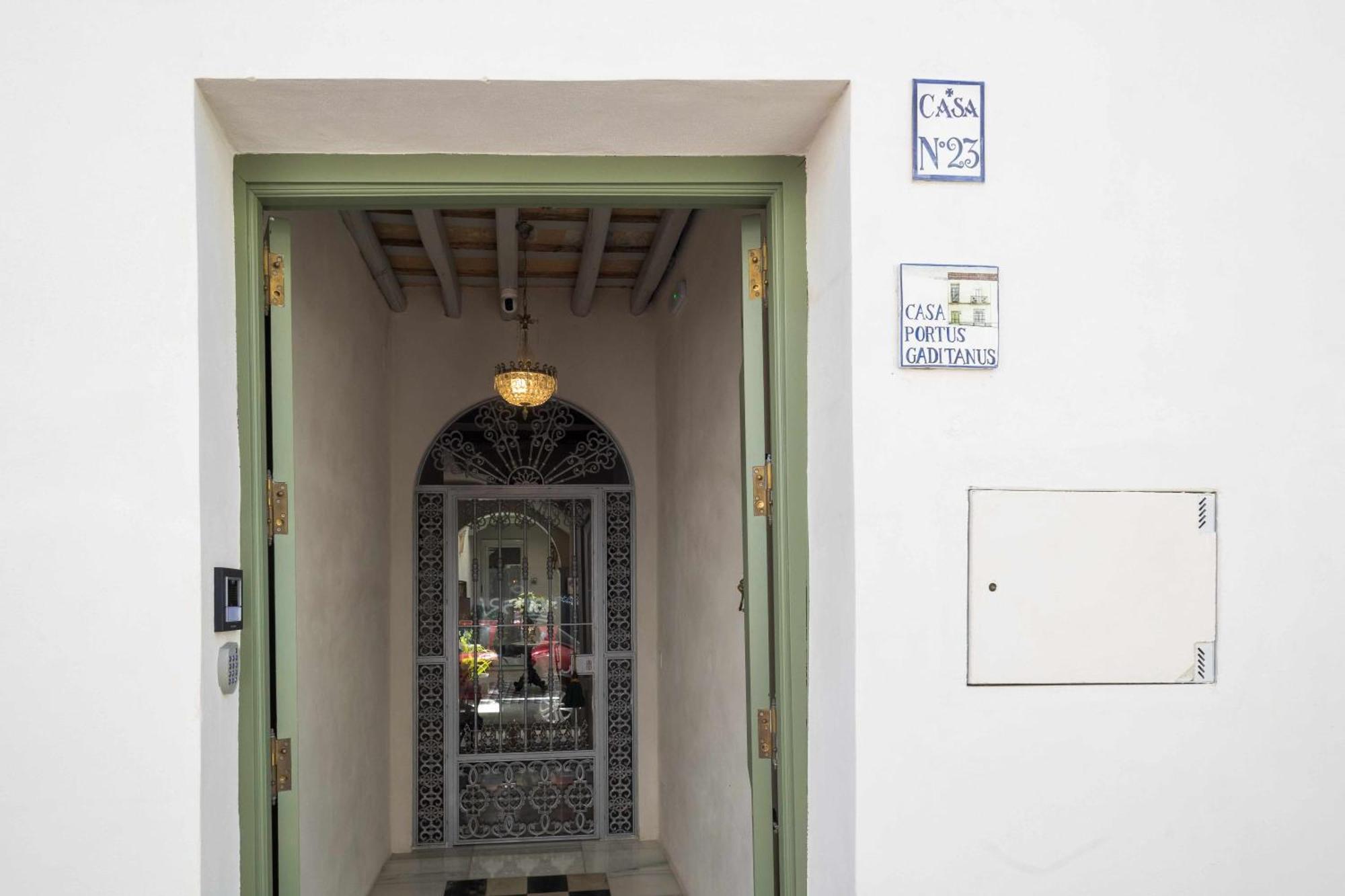 Casa Portus Gaditanus S XVIII Patio Andaluz 엘푸에르토데산타마리아 객실 사진